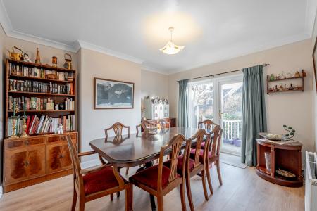 3 bedroom Semi-detached house for sale in Gledhow Grange View, Roundhay, Leeds, LS8