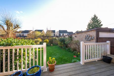 3 bedroom Semi-detached house for sale in Gledhow Grange View, Roundhay, Leeds, LS8