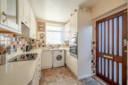 3 bedroom Semi-detached house for sale in Gledhow Grange View, Roundhay, Leeds, LS8