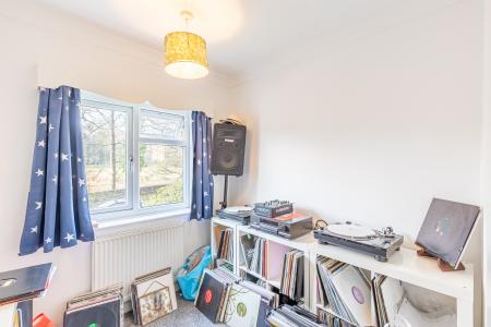 3 bedroom Semi-detached house for sale in Newton Road, Leeds, LS7