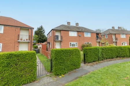 1 bedroom Flat to let in Swarcliffe Drive, Leeds, LS14