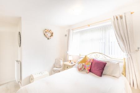 1 bedroom Flat to let in Swarcliffe Drive, Leeds, LS14