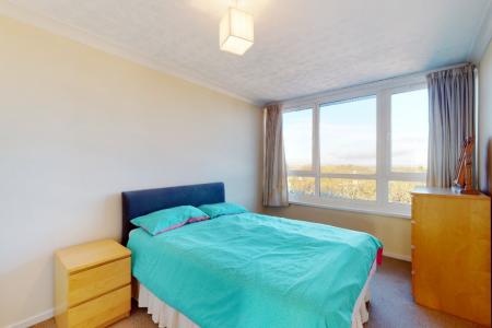 2 bedroom Flat to let in Ingledew Court, Moortown, Leeds, LS17