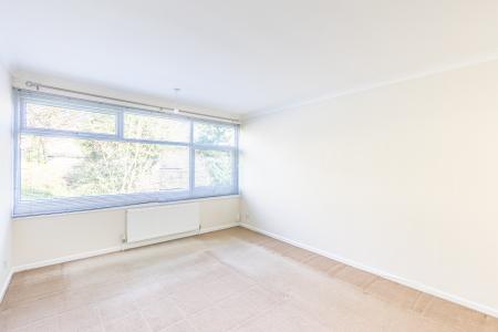 2 bedroom Flat for sale in Hillside Court, Chapel Allerton, Leeds, LS7