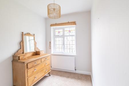 3 bedroom Semi-detached house to let in The Rise, Kirkstall, Leeds, LS5