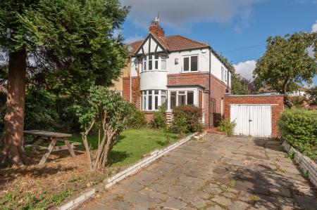 3 bedroom Semi-detached house to let in Henconner Avenue, Chapel Allerton, Leeds, LS7