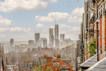 3 bedroom Semi-detached house for sale in Mount Pleasant Avenue, Leeds, LS8