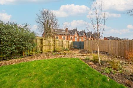 3 bedroom Semi-detached house for sale in Mount Pleasant Avenue, Leeds, LS8