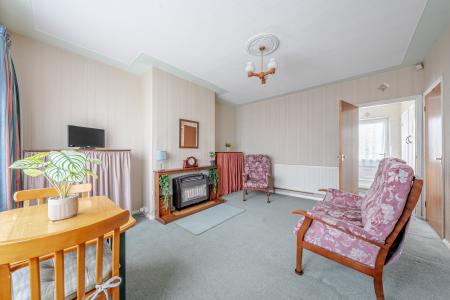 2 bedroom Semi-detached house for sale in Scott Hall Drive, Leeds, LS7