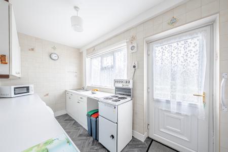 2 bedroom Semi-detached house for sale in Scott Hall Drive, Leeds, LS7