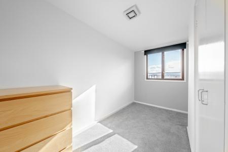 2 bedroom End of terrace house for sale in Woodbridge Green, Headingley, Leeds, LS6