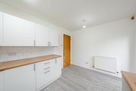 2 bedroom Town house for sale in Grange Close, Leeds, LS10