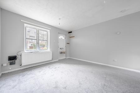 2 bedroom Town house for sale in Grange Close, Leeds, LS10