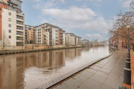 1 bedroom Flat to let in The Chandlers, The Calls, Leeds, LS2