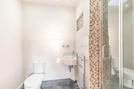 4 bedroom Terraced House to let in Hawthorn Vale, Chapel Allerton, Leeds, LS7