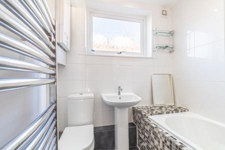 4 bedroom Terraced House to let in Hawthorn Vale, Chapel Allerton, Leeds, LS7