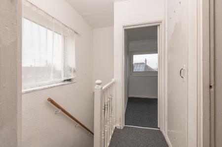 2 bedroom Semi-detached house to let in Brackenwood Drive, Roundhay, Leeds, LS8