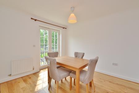 2 bedroom Flat to let in Mansion Gate Drive, Chapel Allerton, Leeds, LS7