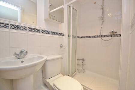 2 bedroom Flat to let in Mansion Gate Drive, Chapel Allerton, Leeds, LS7