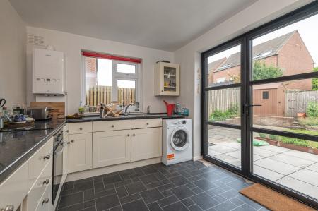 3 bedroom Semi-detached house to let in Chandos Terrace, Roundhay, Leeds, LS8