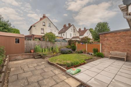 3 bedroom Semi-detached house to let in Chandos Terrace, Roundhay, Leeds, LS8