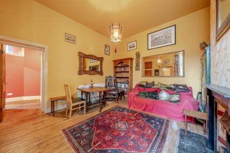 2 bedroom Flat for sale in Eltonhurst, St Marys Road, Leeds, LS7