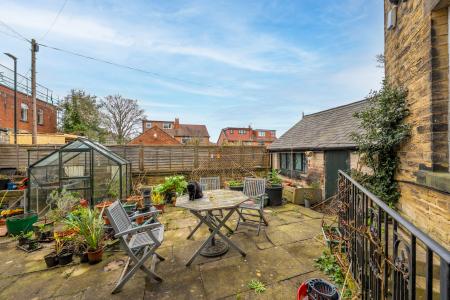 2 bedroom Flat for sale in Eltonhurst, St Marys Road, Leeds, LS7