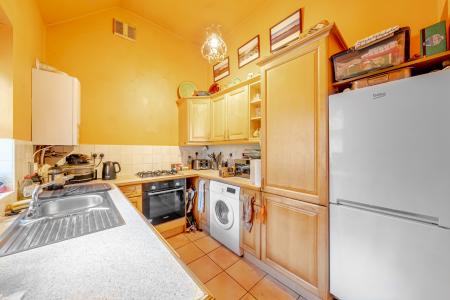 2 bedroom Flat for sale in Eltonhurst, St Marys Road, Leeds, LS7