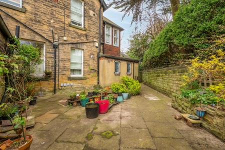 2 bedroom Flat for sale in Eltonhurst, St Marys Road, Leeds, LS7