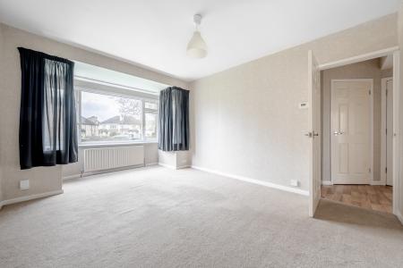 1 bedroom Flat for sale in Princes Court, Moortown, Leeds, LS17