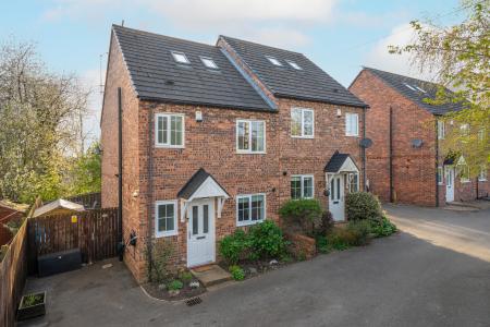 3 bedroom Semi-detached house for sale in Potternewton Mount, Leeds, LS7