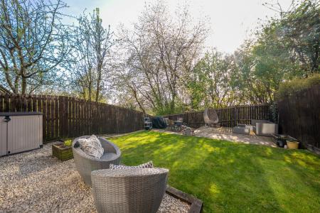 3 bedroom Semi-detached house for sale in Potternewton Mount, Leeds, LS7