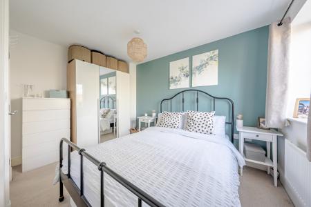 3 bedroom Semi-detached house for sale in Potternewton Mount, Leeds, LS7