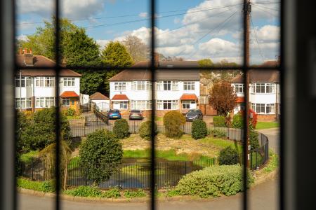 4 bedroom Semi-detached house for sale in Southlands Drive, Moortown, Leeds, LS17
