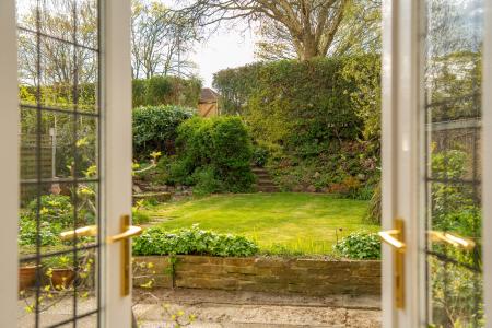 4 bedroom Semi-detached house for sale in Southlands Drive, Moortown, Leeds, LS17