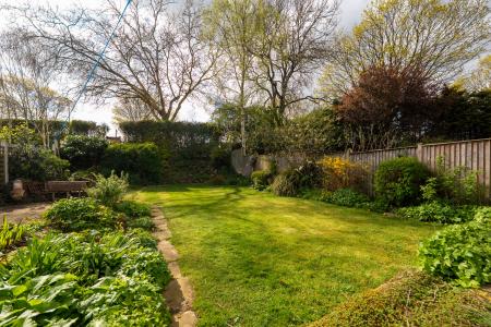 4 bedroom Semi-detached house for sale in Southlands Drive, Moortown, Leeds, LS17