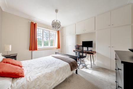 4 bedroom Semi-detached house for sale in Southlands Drive, Moortown, Leeds, LS17