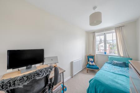 3 bedroom Semi-detached house for sale in Red Lodge Close, Oakwood, Leeds, LS8