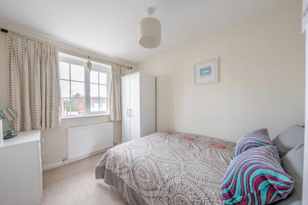 3 bedroom Semi-detached house for sale in Red Lodge Close, Oakwood, Leeds, LS8