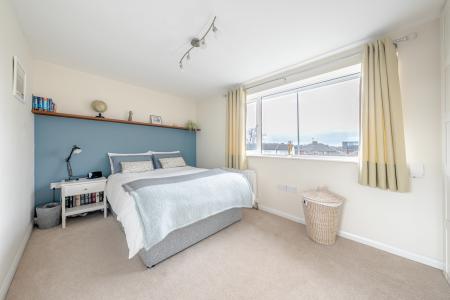 3 bedroom Semi-detached house for sale in Red Lodge Close, Oakwood, Leeds, LS8