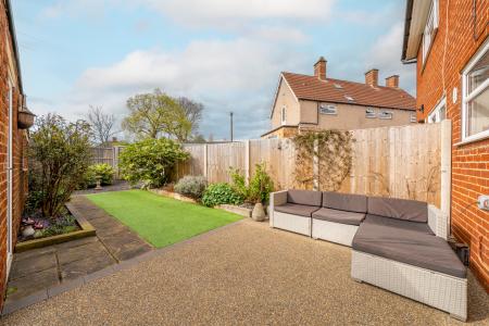 3 bedroom Semi-detached house for sale in Red Lodge Close, Oakwood, Leeds, LS8