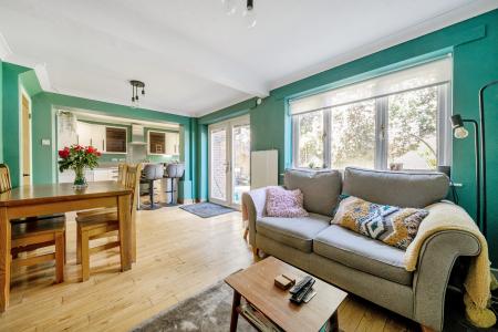 4 bedroom Semi-detached house for sale in Hawkhills, Chapel Allerton, Leeds, LS7