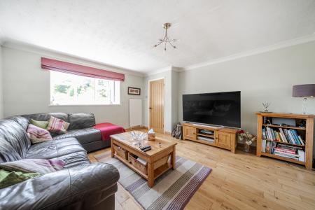 4 bedroom Semi-detached house for sale in Hawkhills, Chapel Allerton, Leeds, LS7