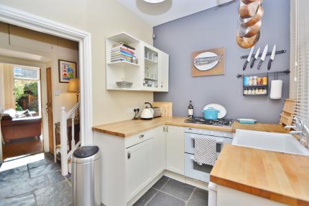 2 bedroom Terraced House to let in Victoria Street, Chapel Allerton, Leeds, LS7