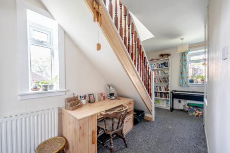 4 bedroom Semi-detached house for sale in King Alfreds Walk, Moortown, Leeds, LS6