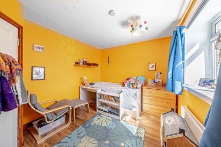 4 bedroom Semi-detached house for sale in King Alfreds Walk, Moortown, Leeds, LS6