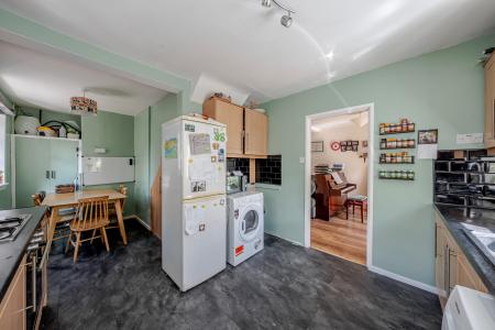 4 bedroom Semi-detached house for sale in King Alfreds Walk, Moortown, Leeds, LS6