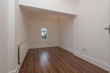 2 bedroom Flat to let in Chapeltown Road, Leeds, LS7
