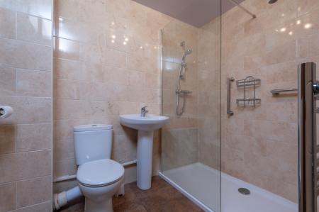 1 bedroom Bungalow to let in Barnard Way, Cross Gates, Leeds, LS15