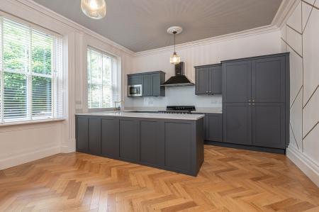 2 bedroom Apartment to let in Newton Villas, School Lane, Chapel Allerton, Leeds, LS7